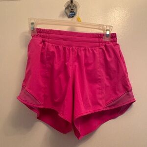 Lululemon hotty shorts pink